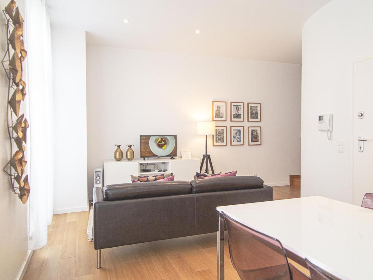 Baixa Chiado 2 Bedroom Duplex Apt With Ac Elevator Lisboa Exterior foto